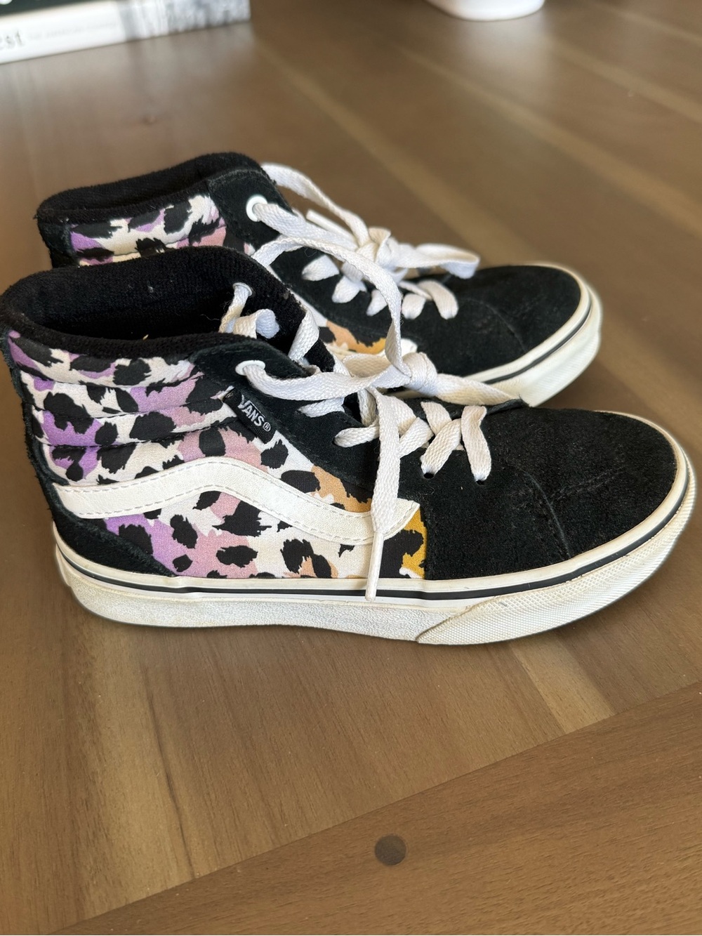 Vans Kids High-Top Sneakers in Black with Pink, Purple, and Tan Spots Sz 13 $18